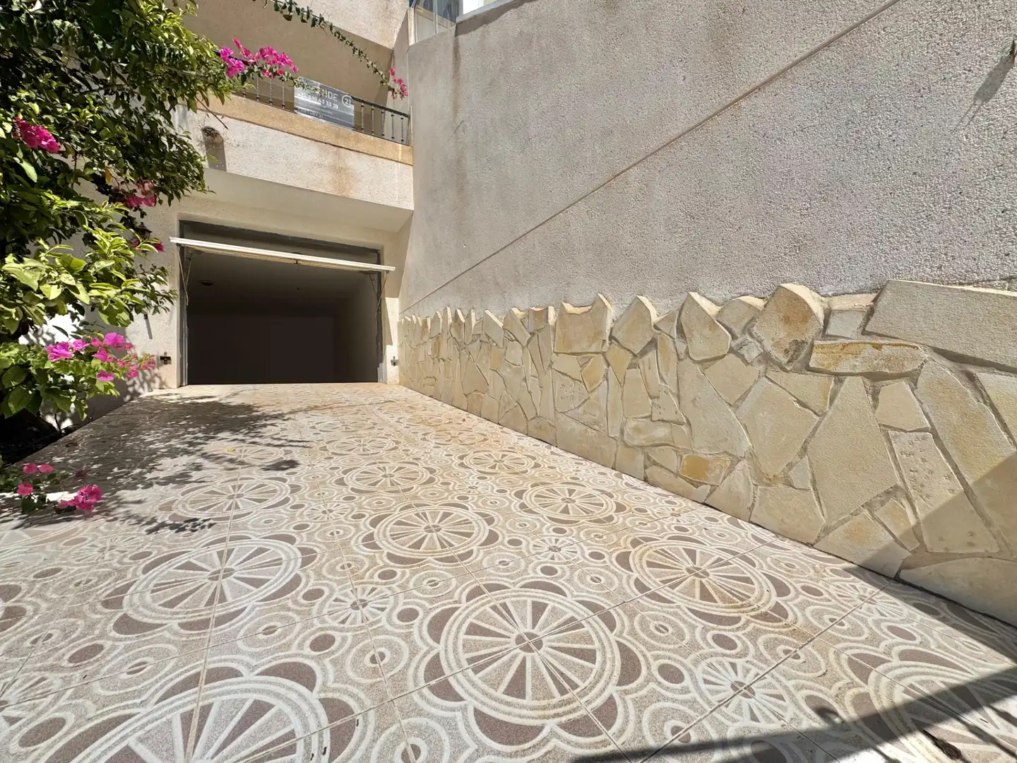 Vista exterior de Casa o xalet en venda en Orihuela amb Terrassa