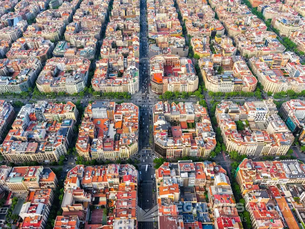 Vista exterior de Edificio en venta en Barcelona