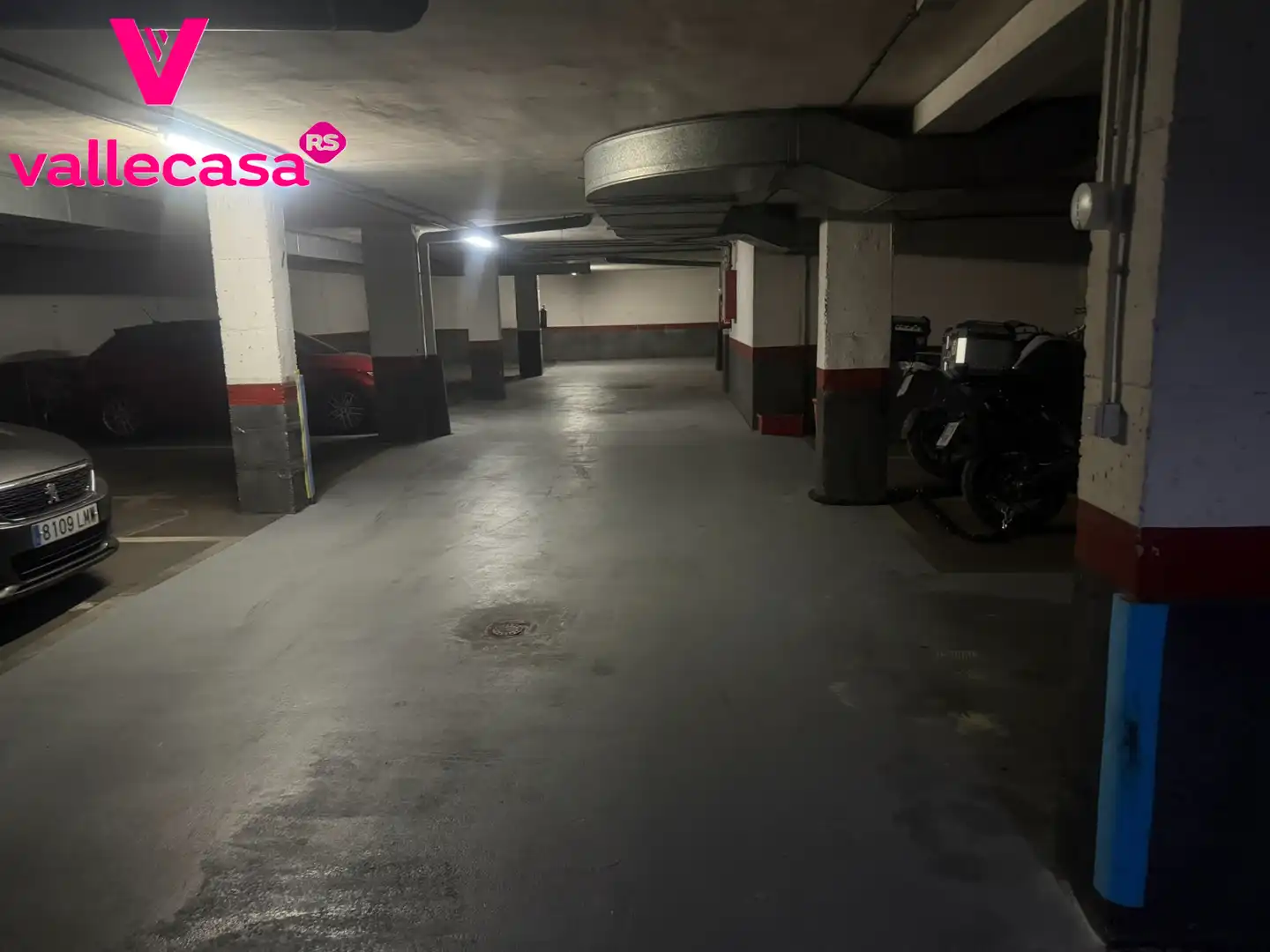 Einzelparkplatz mit Aufzug zum Verkauf in Calle de Fuentidueña, imagen 3