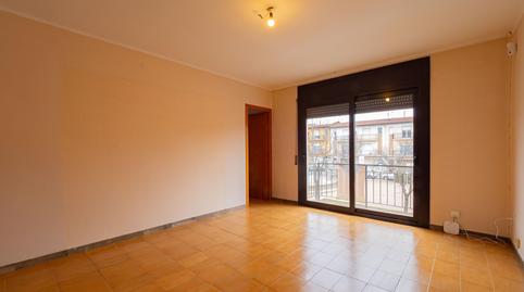 Foto 4 de Casa adosada en venta en D'àngela Roca, Manlleu, Barcelona