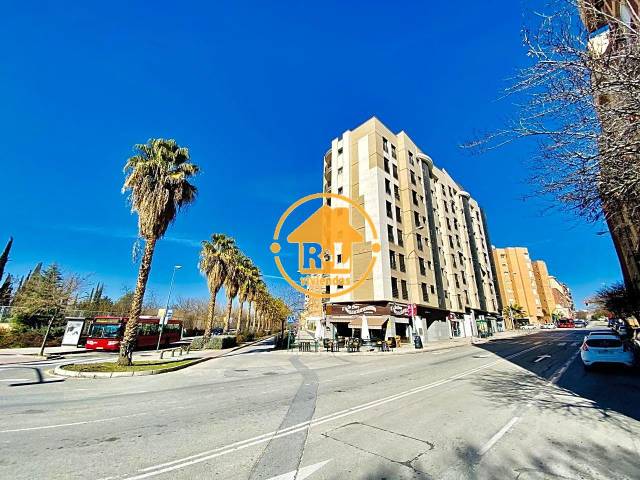 Piso en Venta en Periodista José María Carulla en Cerrillo de Maracena - Periodistas