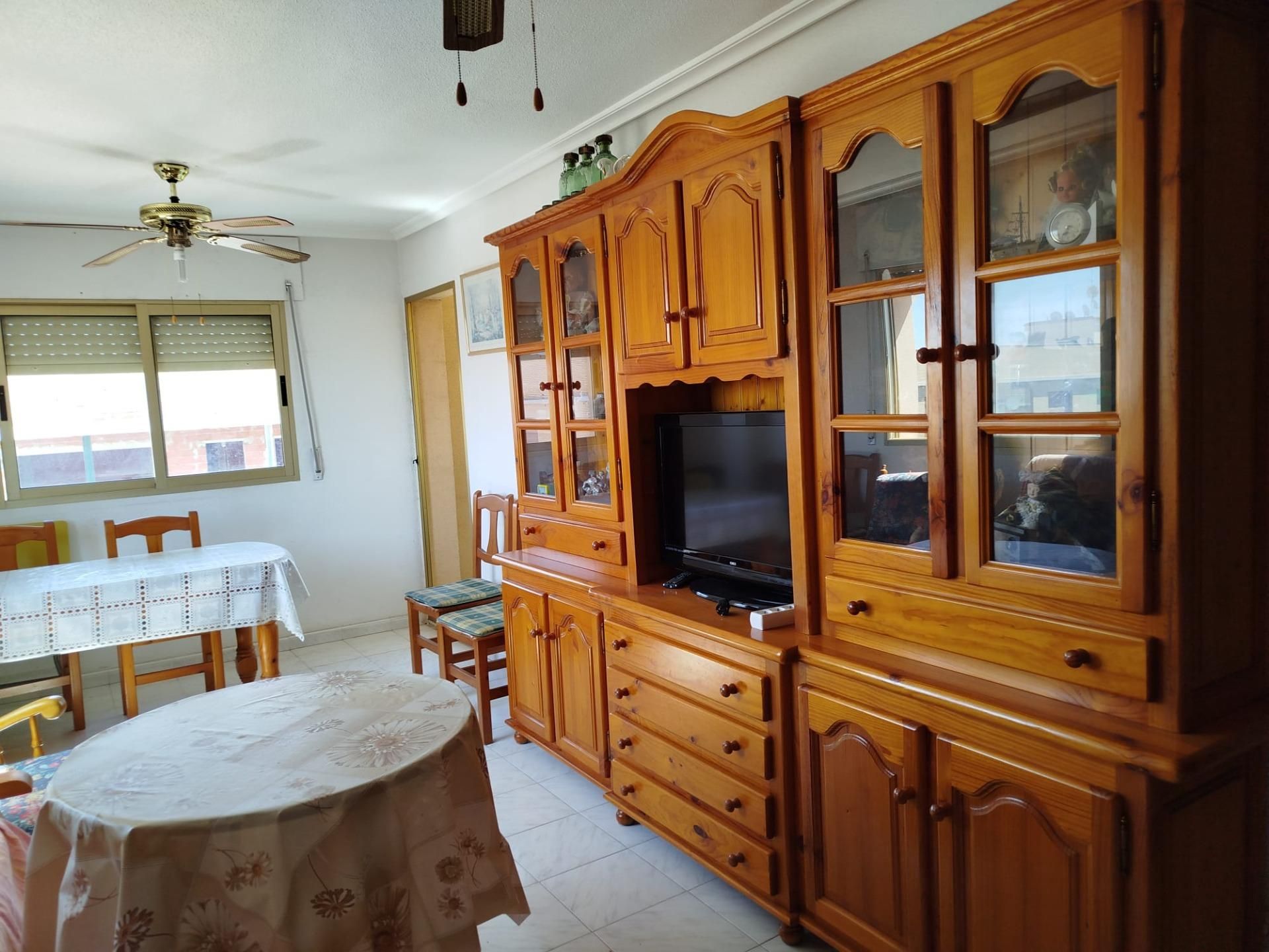 Sala d'estar de Pis en venda en San Pedro del Pinatar amb Jardí privat, Terrassa i Balcó