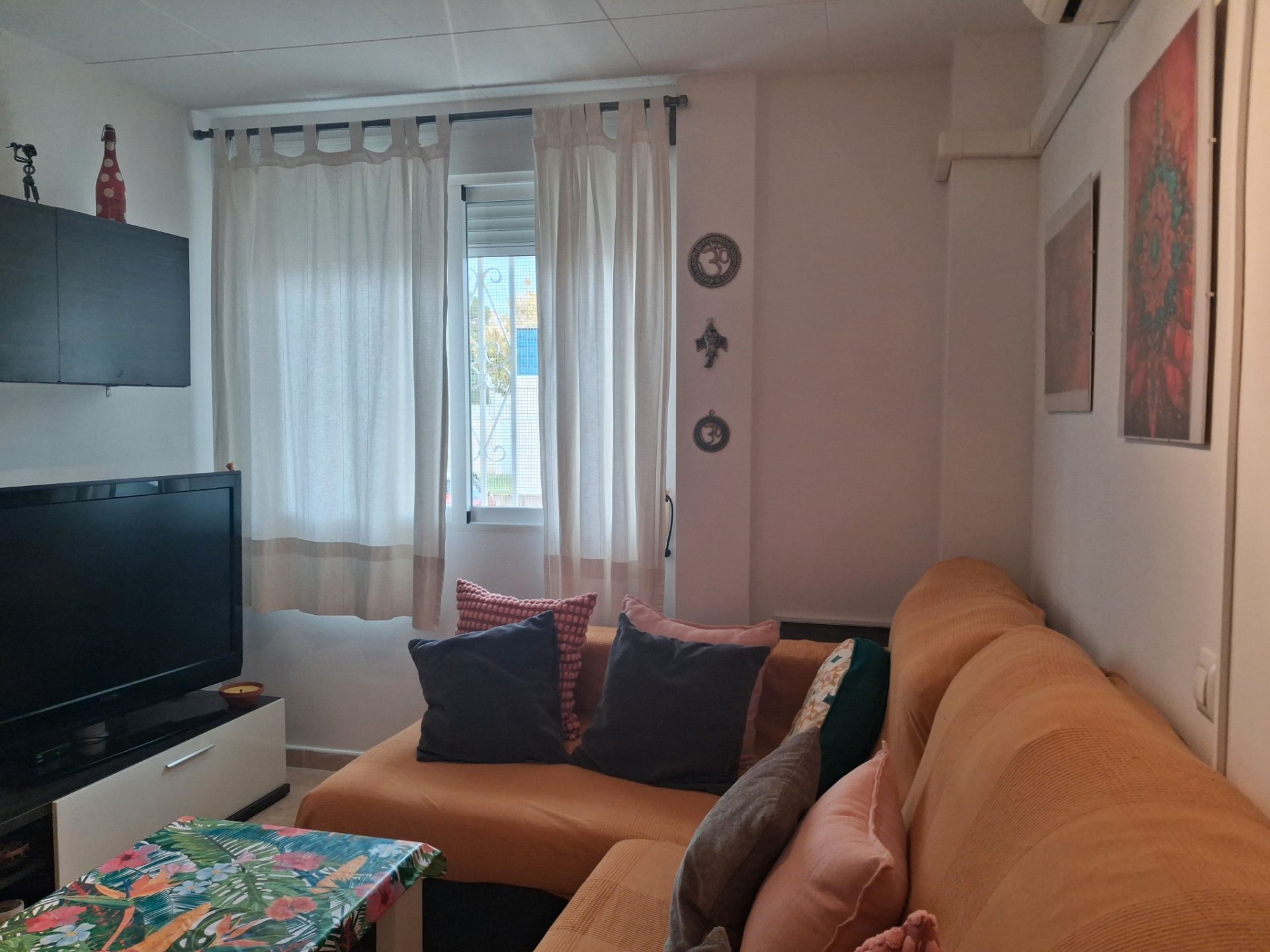 Sala d'estar de Pis de lloguer en Benicarló amb Moblat i Rentadora