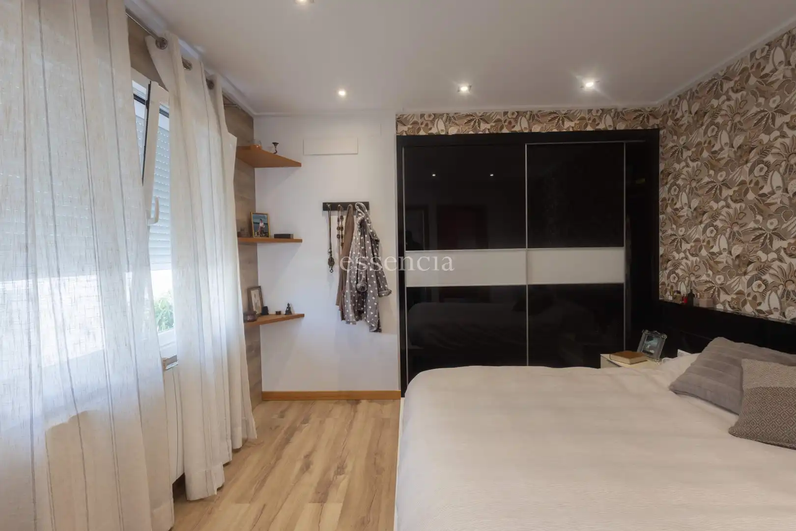 Habitación de Ático en venta en Miramar con Aire acondicionado, Terraza y Trastero