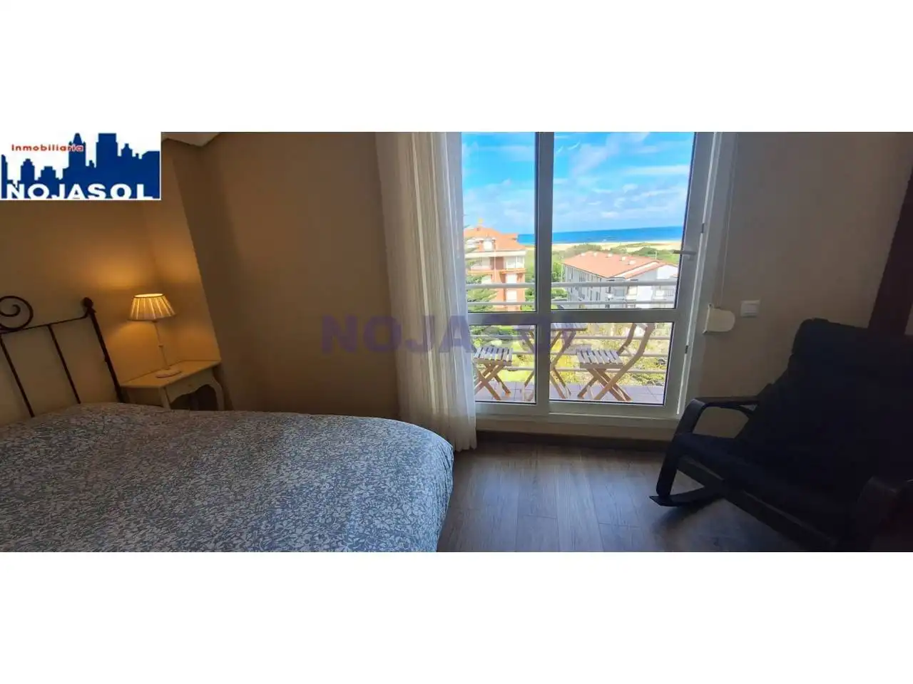 Habitación de Apartamento de alquiler en Noja con Calefacción, Terraza y Amueblado