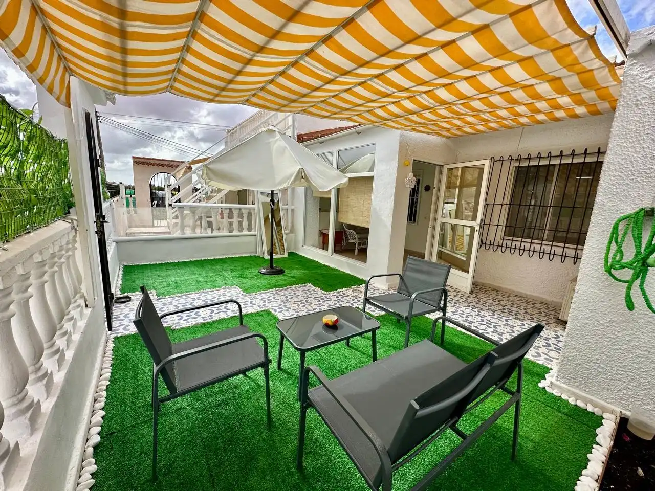 Casa con giardino in affitto a Zona Carrefour - Urbanizaciones