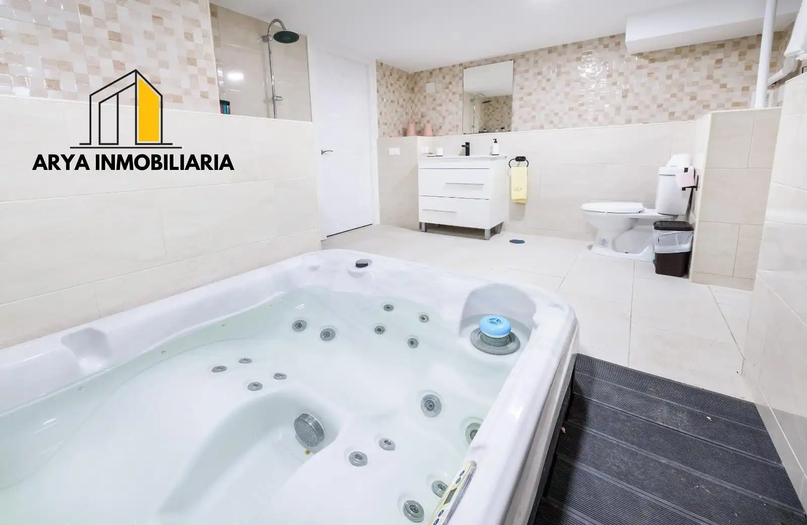 Baño de Casa o chalet en venta en Horche con Aire acondicionado, Calefacción y Jardín privado