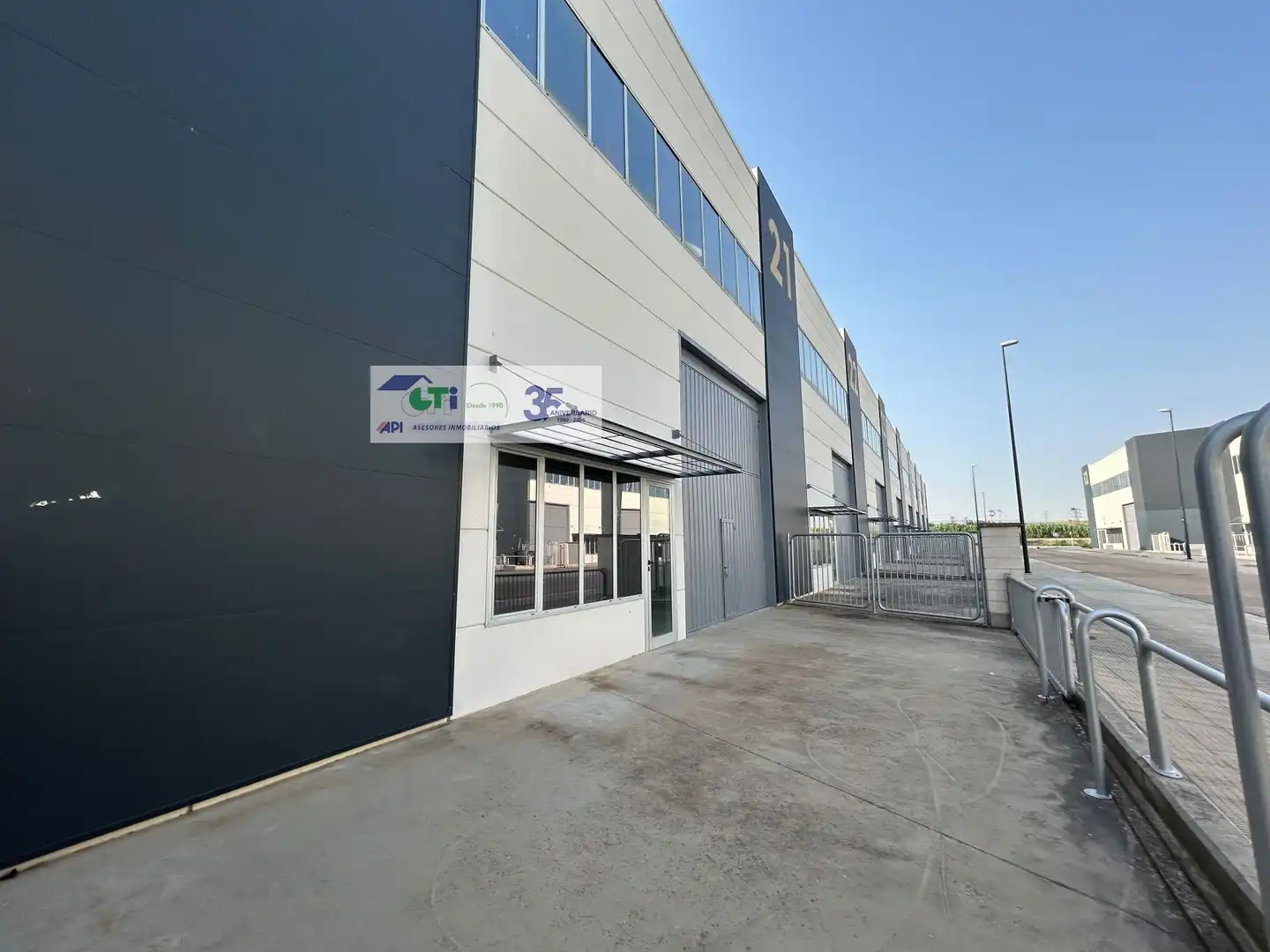 Industrial building for sale in PARQUE EMPRESARIAL MIRAFLORES, imagen 2