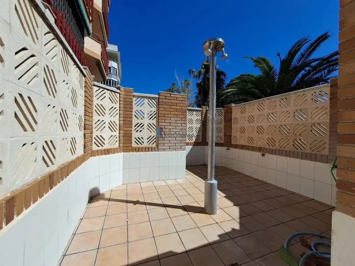 Terraza de Apartamento en venta en Benicasim / Benicàssim con Trastero y Piscina comunitaria