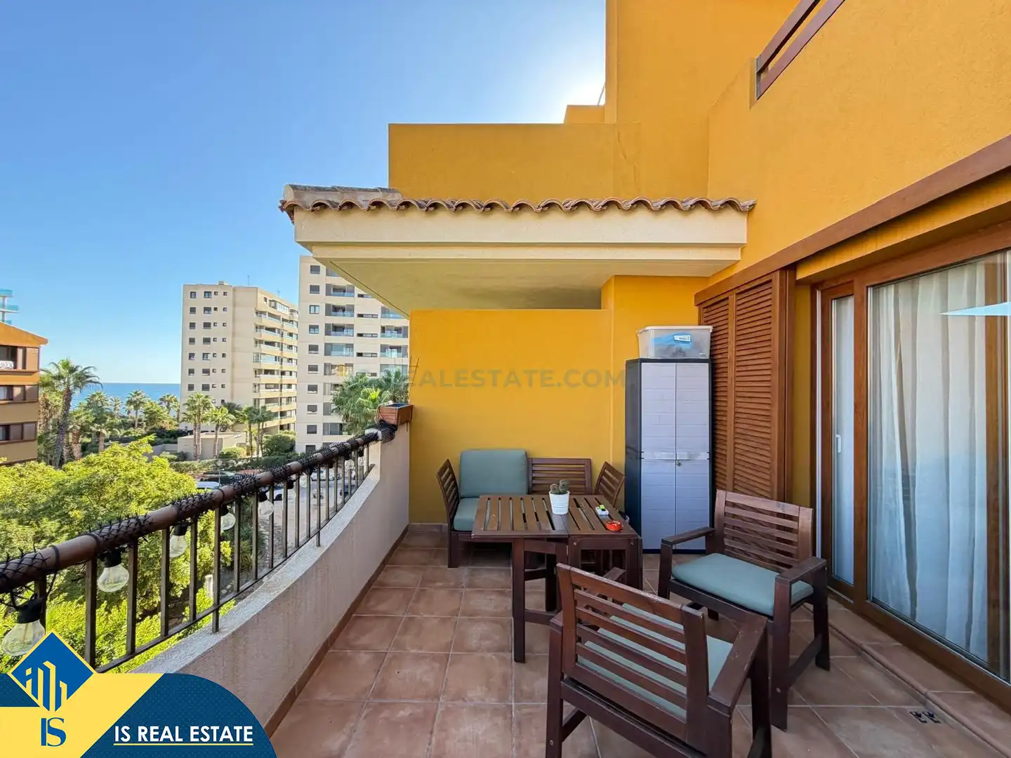 Apartment with pool for sale in Playa del Acequión, Náufragos y Rocío del Mar