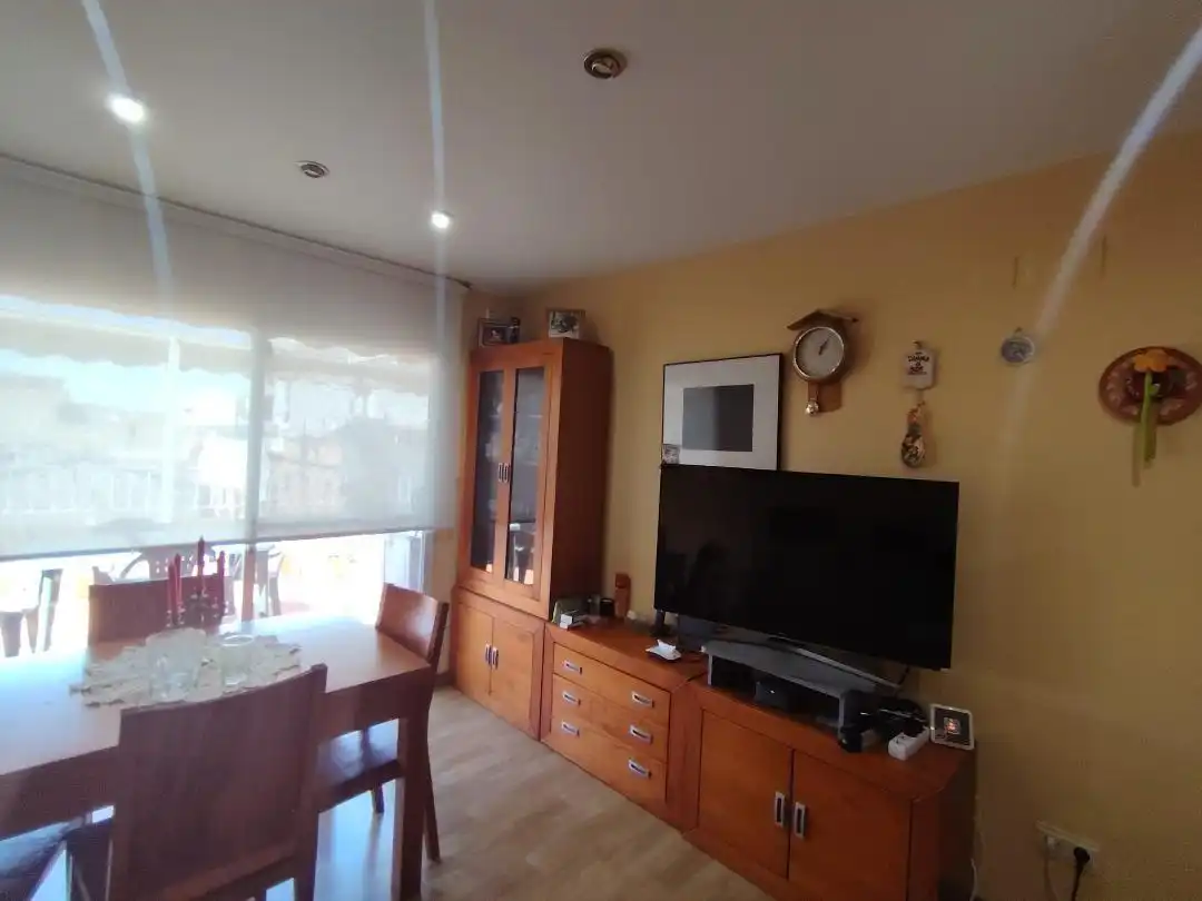 Sala d'estar de Àtic en venda en La Pobla de Vallbona amb Calefacció i Traster