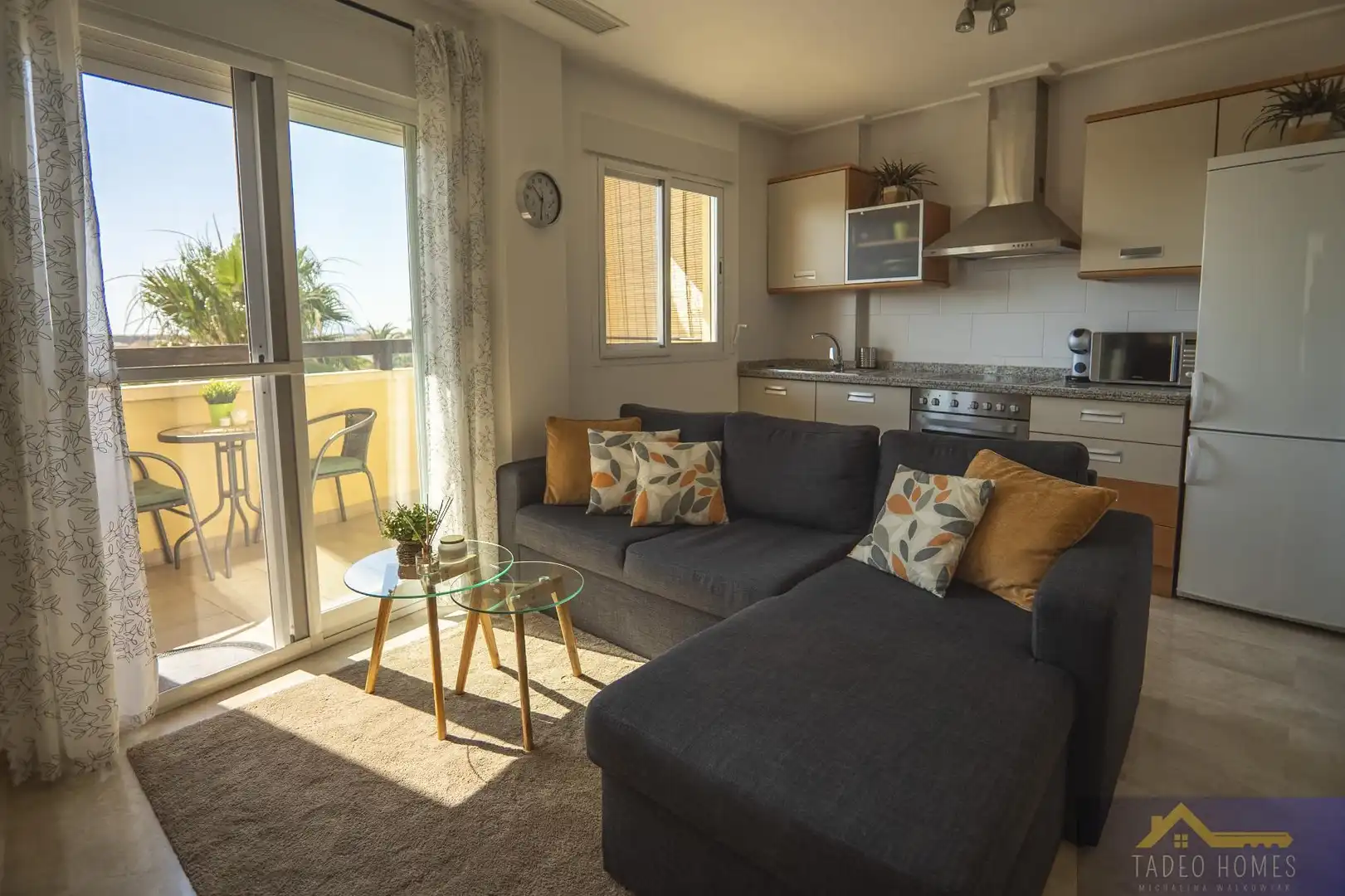 Apartamento con terraza en alquiler en Sierra de los Villares 91, imagen 2