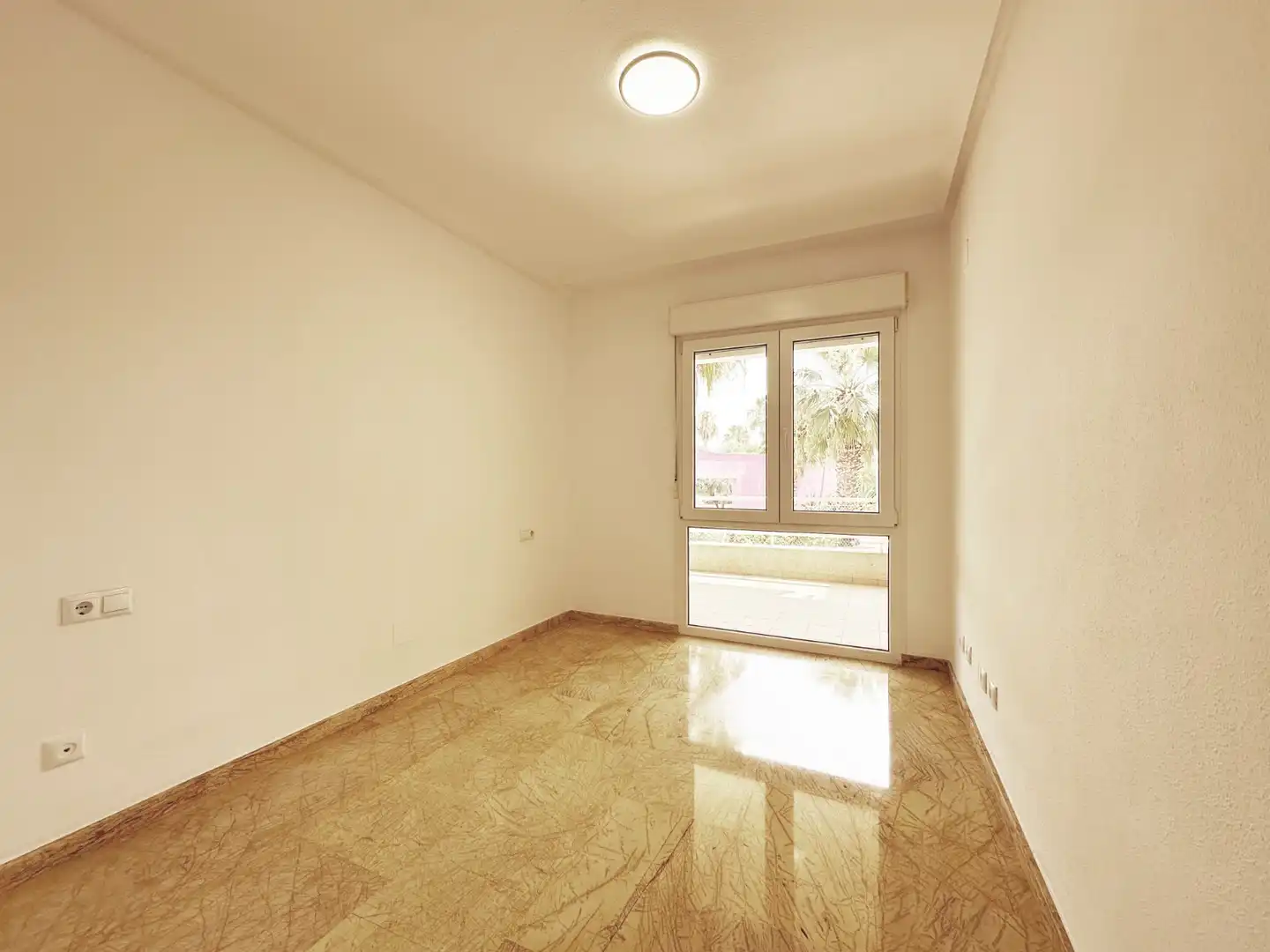 Dormitori de Planta baixa en venda en Orihuela amb Aire condicionat, Jardí privat i Terrassa