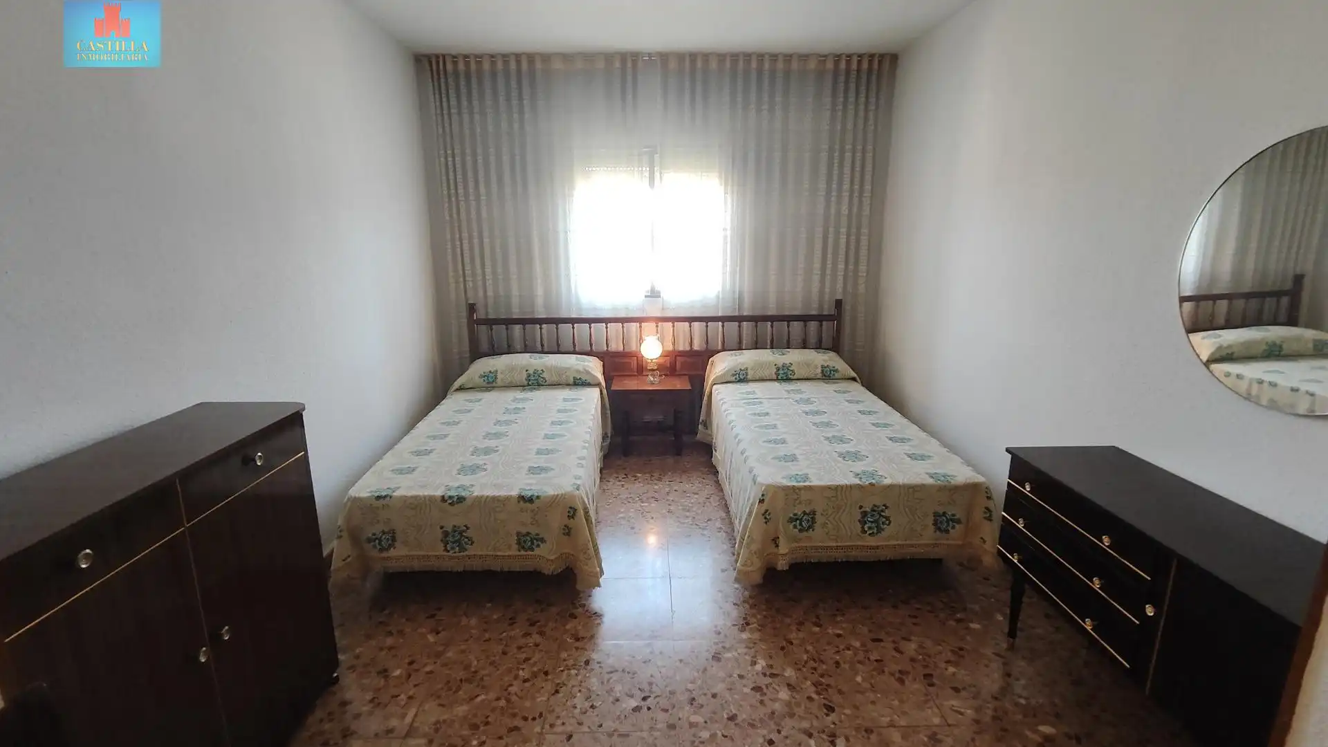 Habitación de Piso en venta en El Barraco  con Calefacción, Terraza y Amueblado