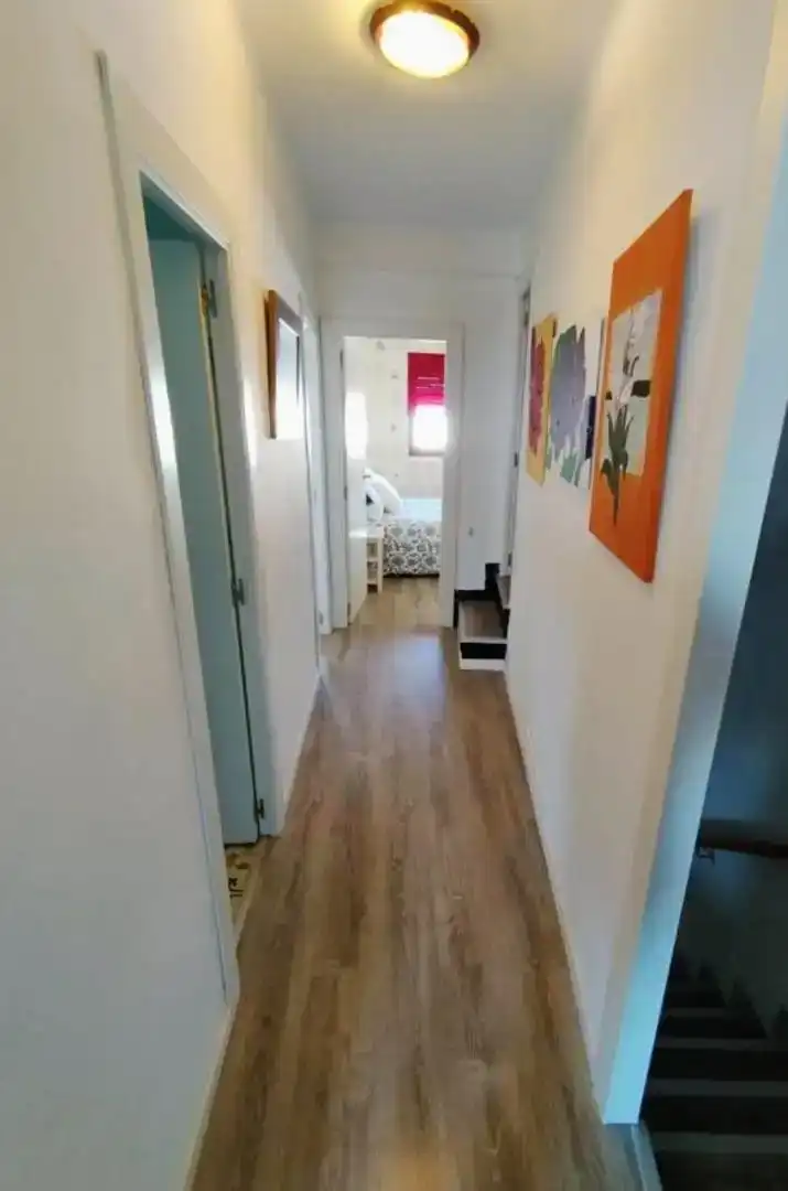 Casa adosada de lloguer en Villar del Arzobispo amb Aire condicionat, Parquet i Moblat