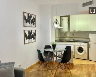 Dining room of Flat to rent in  Madrid Capital  with Air Conditioner, Heating and Furnished