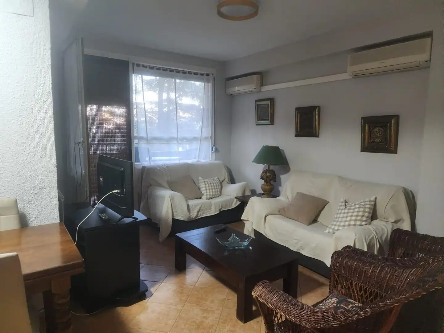 Wohnzimmer von Wohnung zur Miete in Jaca mit Heizung, Privatgarten und Terrasse