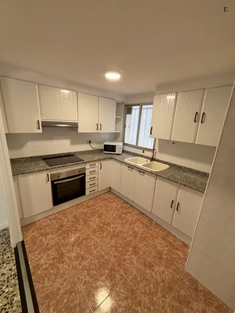 Habitació a Avenida de Valencia - Avenida de Casalduch