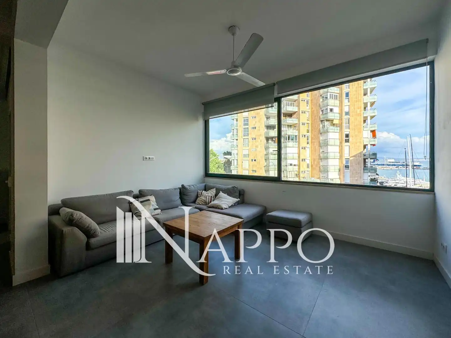Sala d'estar de Àtic de lloguer en  Palma de Mallorca amb Aire condicionat, Calefacció i Terrassa