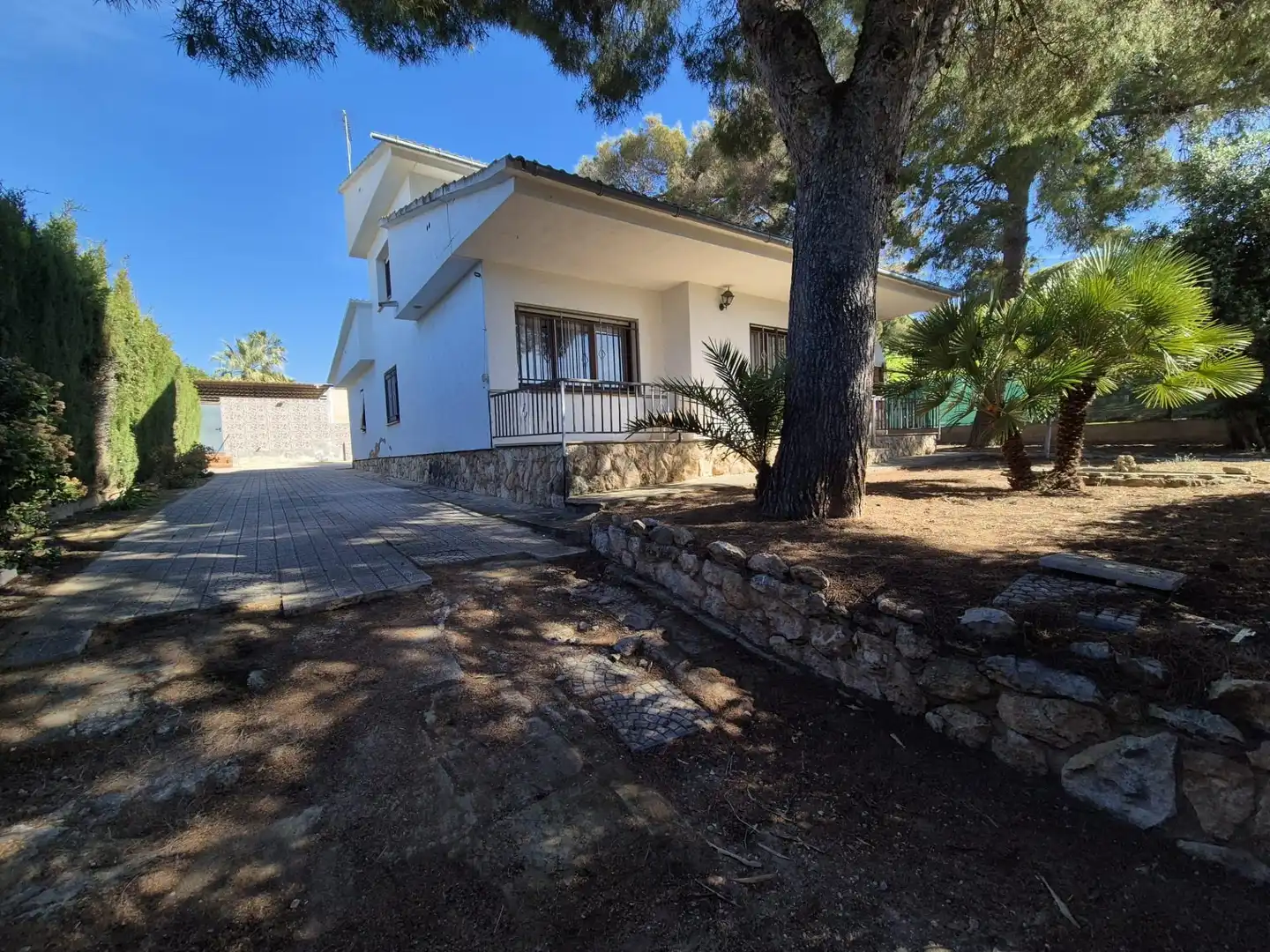 Vista exterior de Casa o xalet en venda en El Vendrell amb Jardí privat i Terrassa