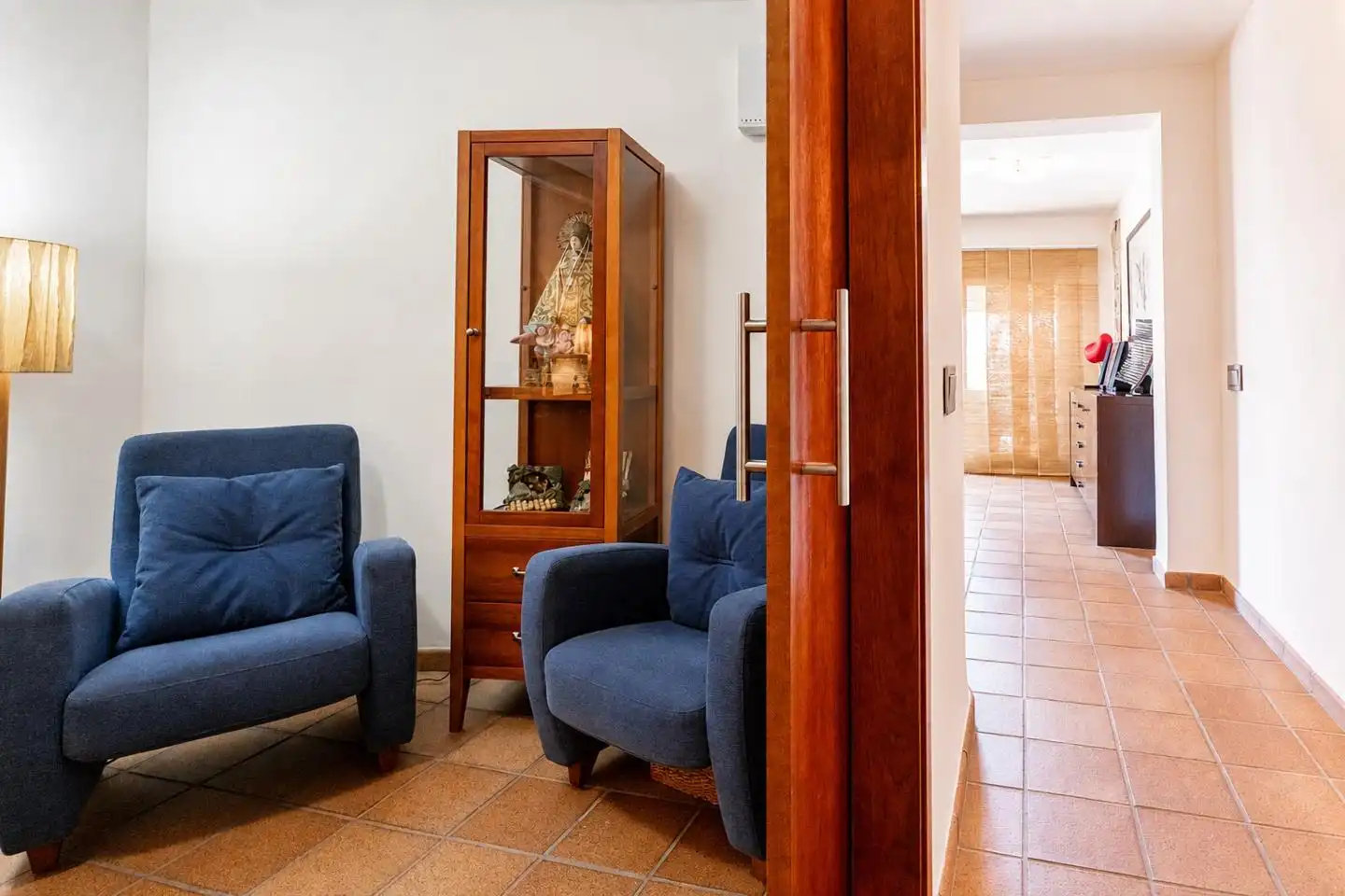 Sala d'estar de Casa o xalet en venda en Santa Pola amb Aire condicionat, Jardí privat i Terrassa