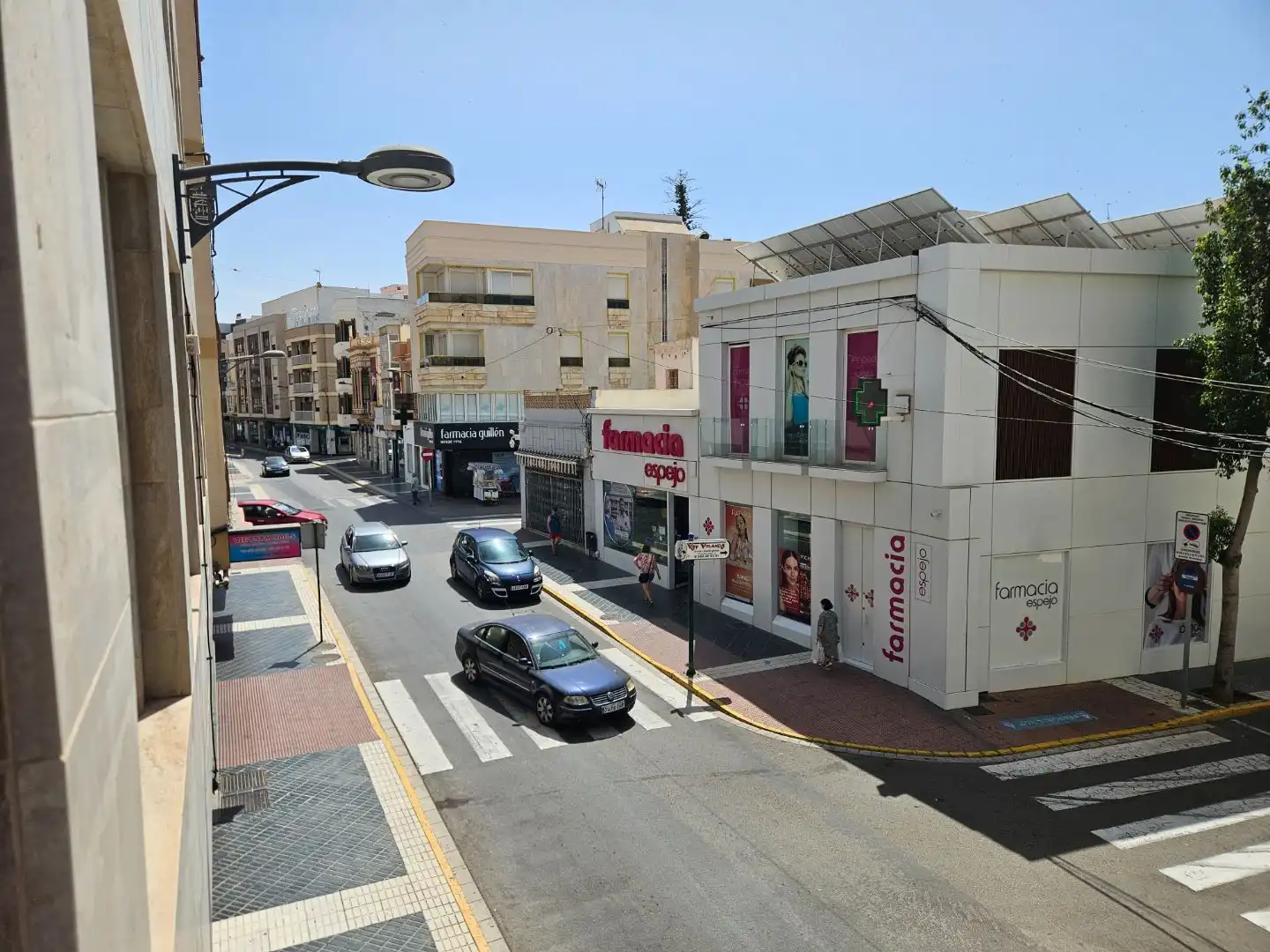 Vista exterior de Oficina de lloguer en Adra amb Aire condicionat, Calefacció i Balcó
