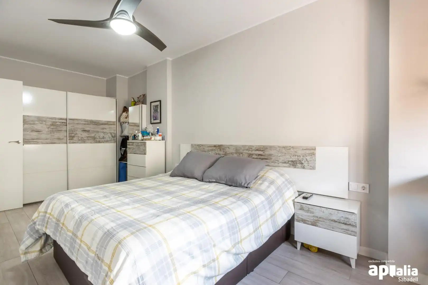 Dormitori de Dúplex en venda en Sabadell