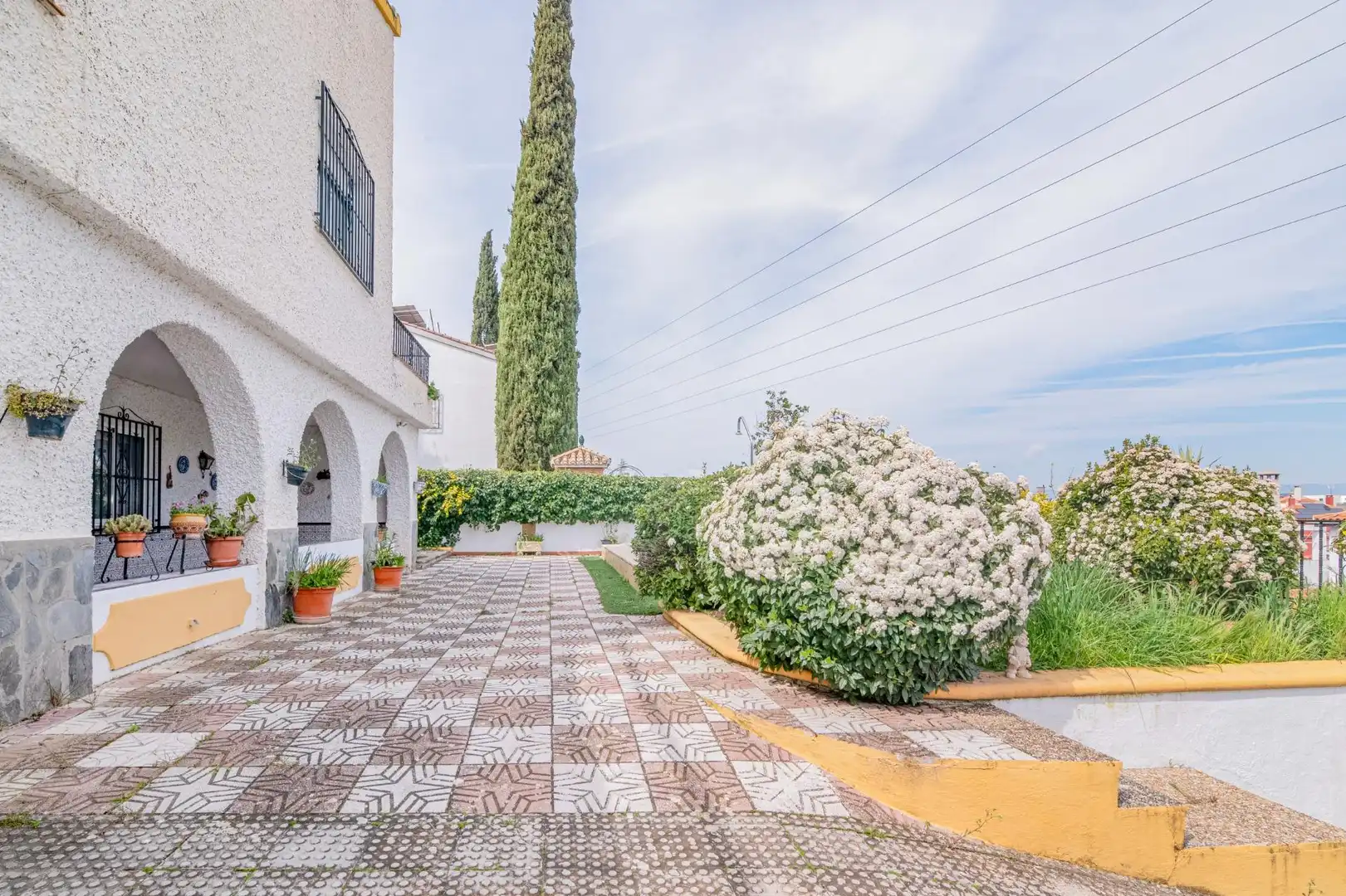Vista exterior de Casa o chalet en venta en Peligros con Terraza, Piscina y Amueblado