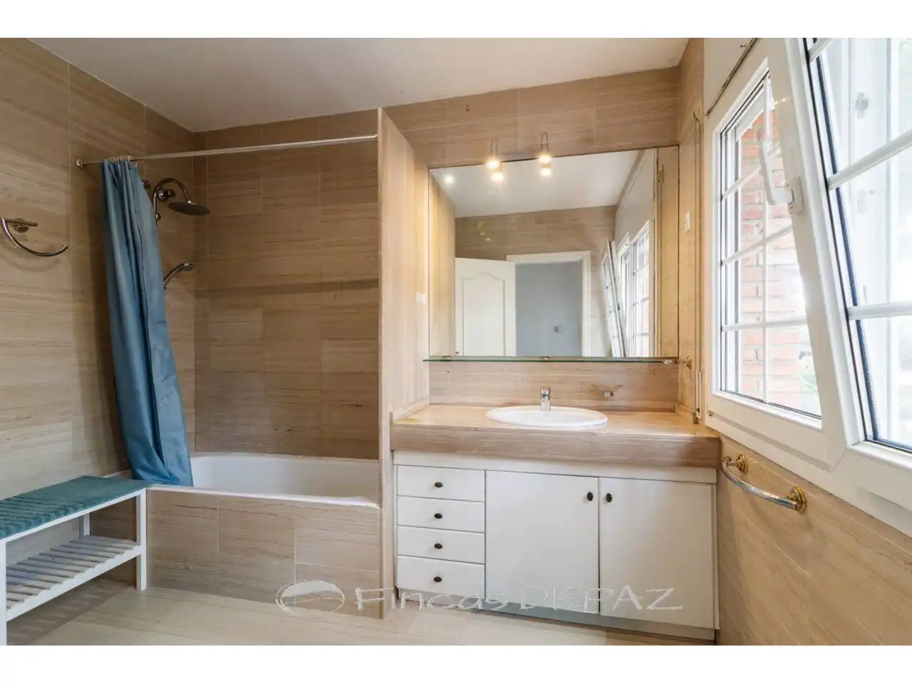 Bathroom of Detached homes for sale in Gavà  with Air Conditioner, Heating and Private garden