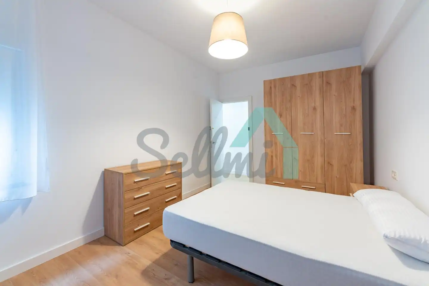 Flat for rent in De Gloria Fuertes, Masip
