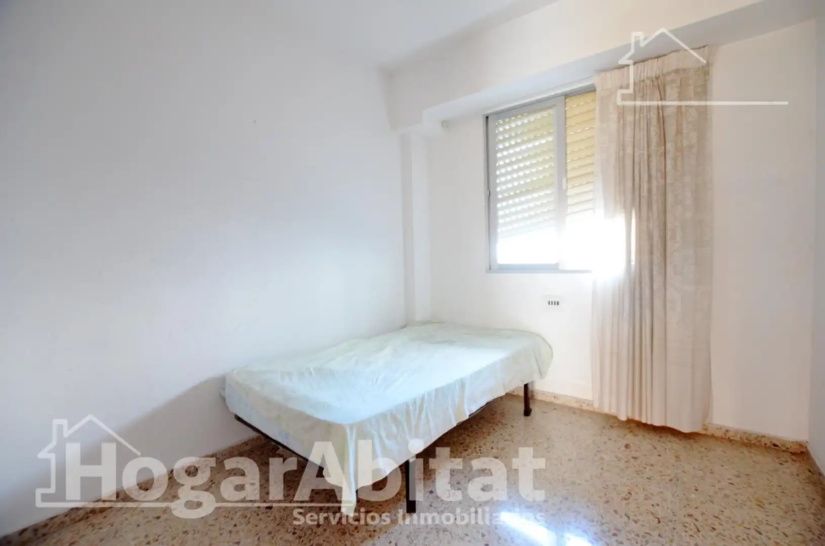 Schlafzimmer von Wohnung zum Verkauf in Gandia mit Balkon