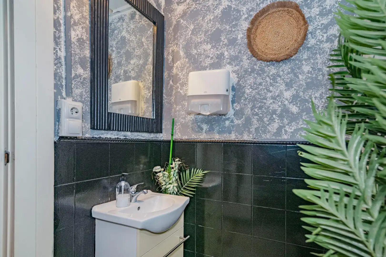Badezimmer von Geschaftsraum zur Miete in Granada