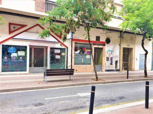 Local comercial en Alquiler en Residencia