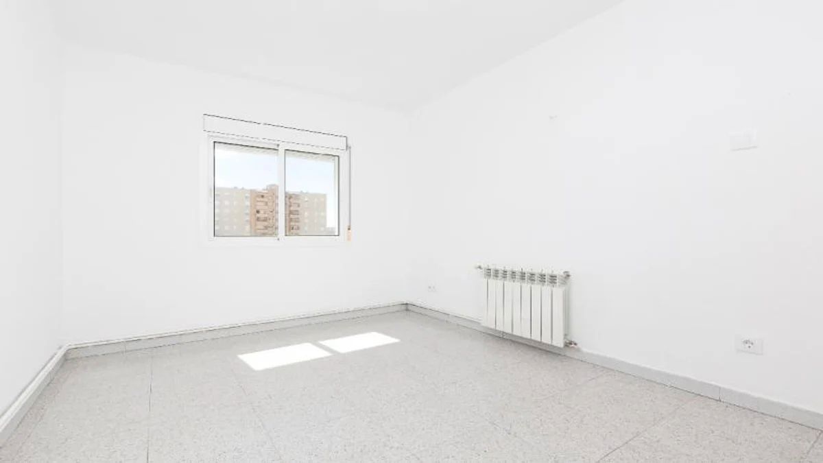 Bedroom of Flat for sale in Sabadell