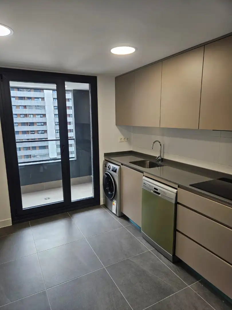 Kitchen of Flat for rent in Zaragoza  with Air Conditioner, Heating and Terrace