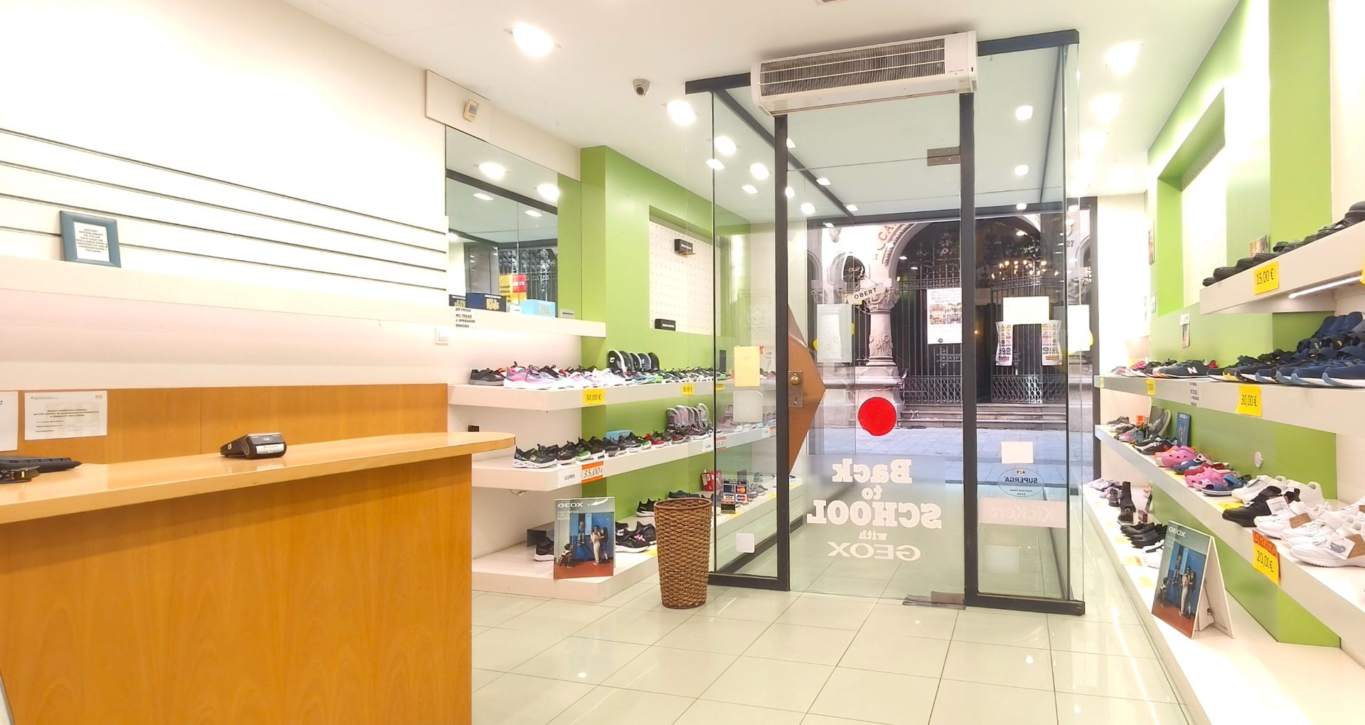 Local de alquiler en Centre , Centre - Sant Oleguer