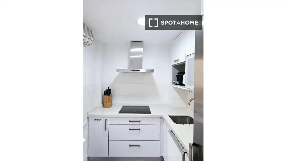 Cuina de Apartament per a compartir en Murcia amb Aire condicionat, Terrassa i Moblat