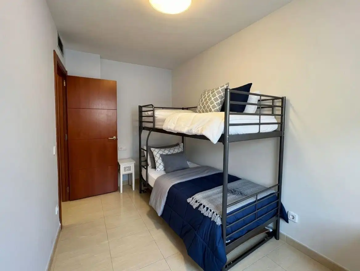 Habitación de Piso en venta en Sant Pere Pescador con Aire acondicionado, Amueblado y Balcón