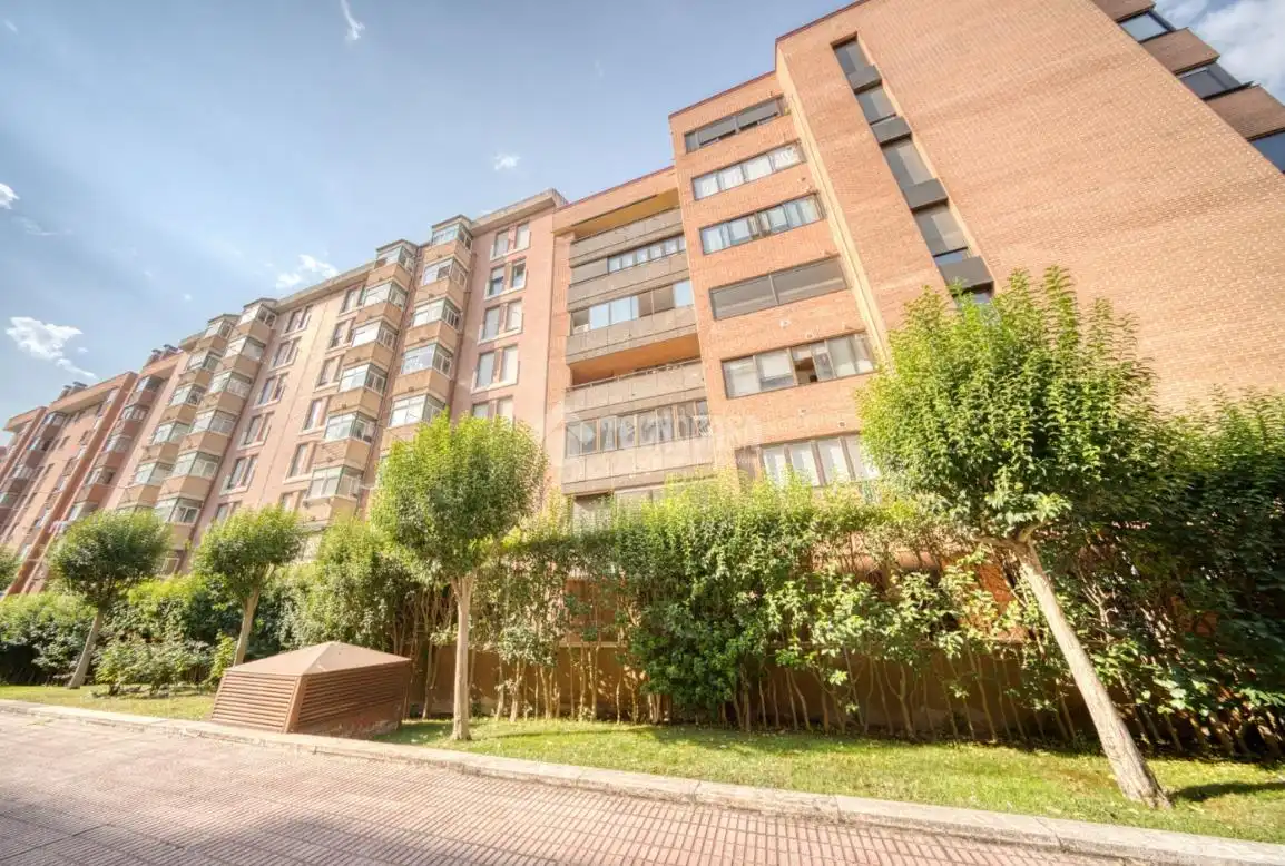 Exterior view of Flat for sale in Valladolid  with Heating