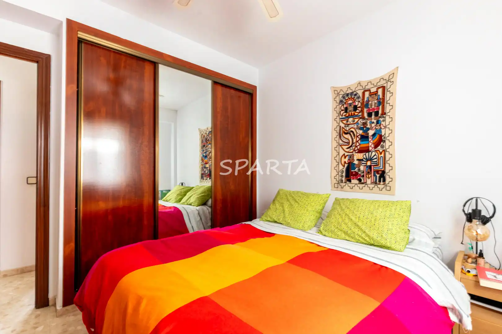 Habitación de Piso en venta en Castilleja de la Cuesta con Aire acondicionado, Horno y Microondas