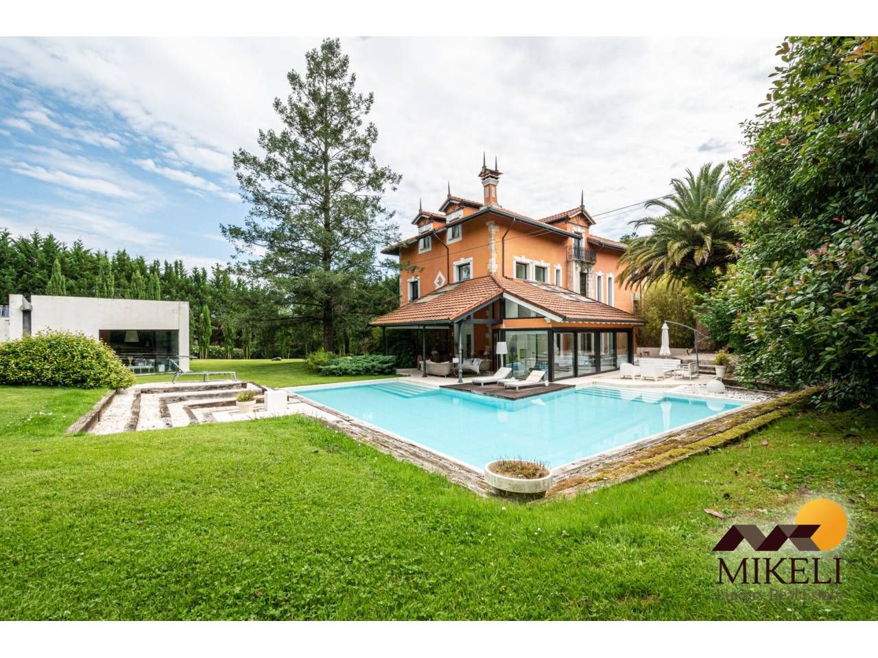 Jardí de Casa o xalet en venda en Medio Cudeyo amb Aire condicionat, Calefacció i Jardí privat