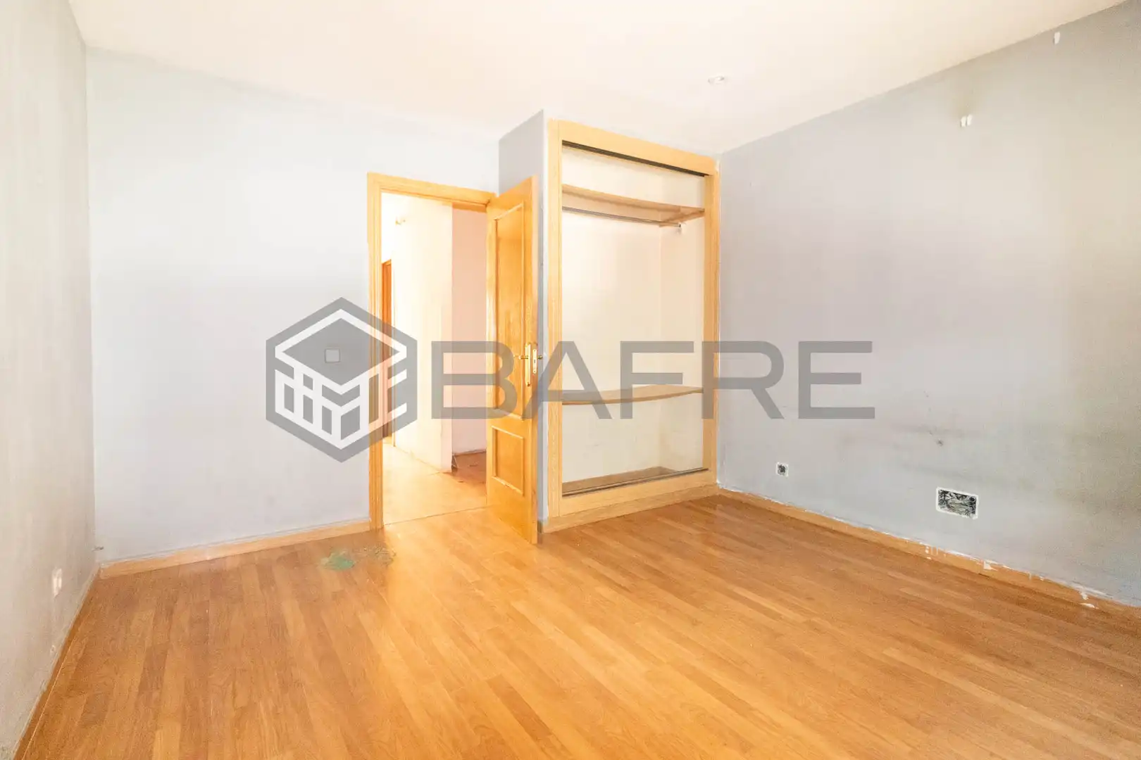 Schlafzimmer von Wohnung zum Verkauf in Madrid