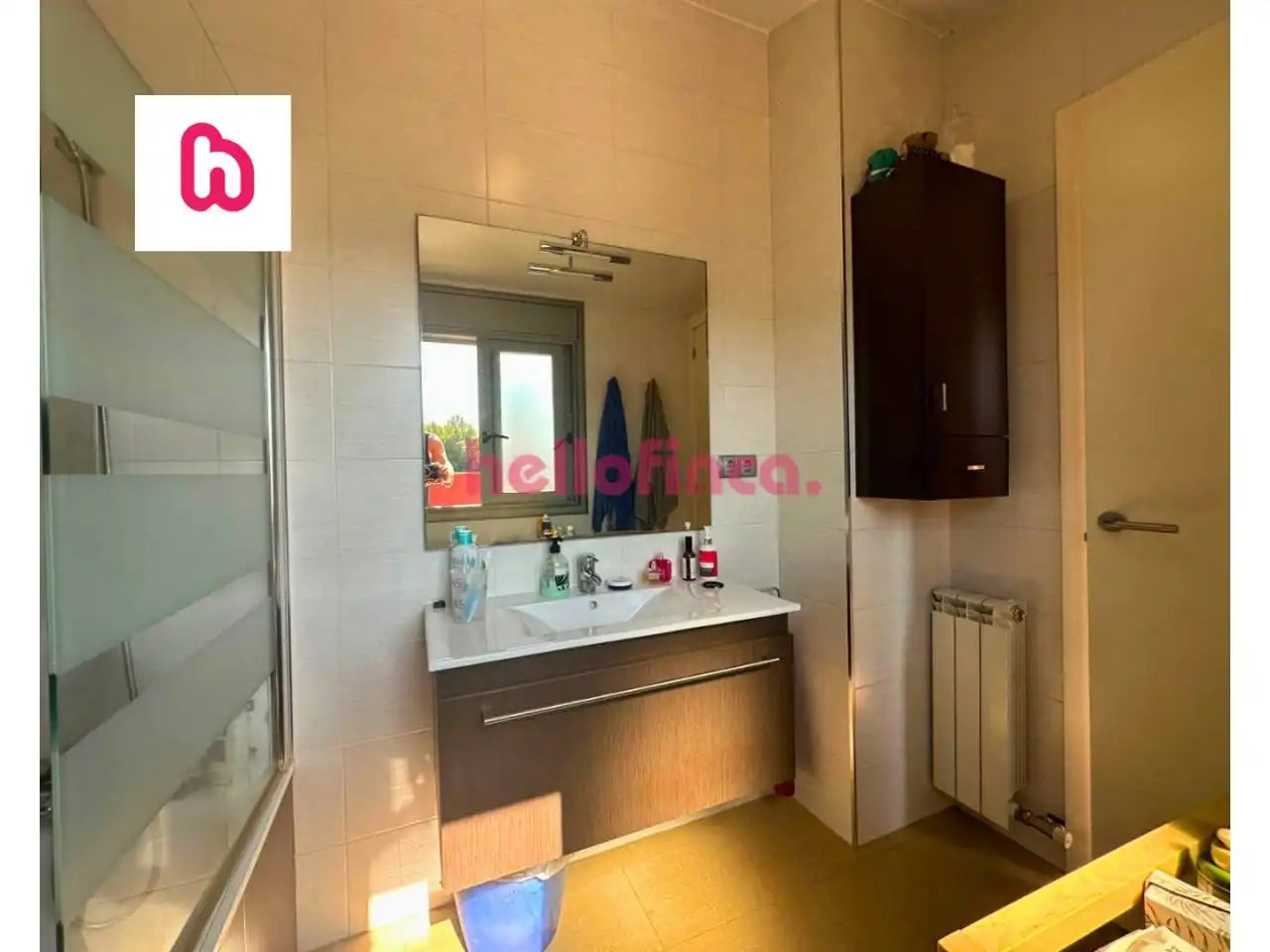 Baño de Dúplex en venta en Sant Joan de Vilatorrada con Aire acondicionado, Calefacción y Parquet