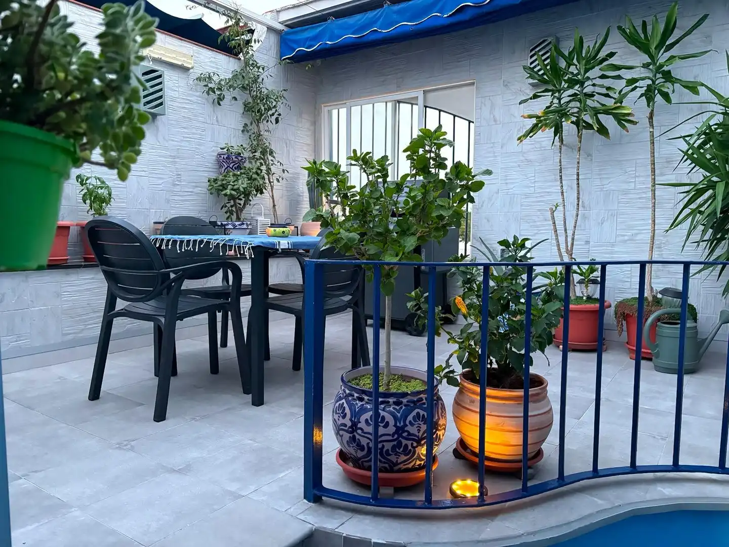 Reihenhaus mit Terrasse zum Verkauf in Avenida MENESTEO, imagen 2