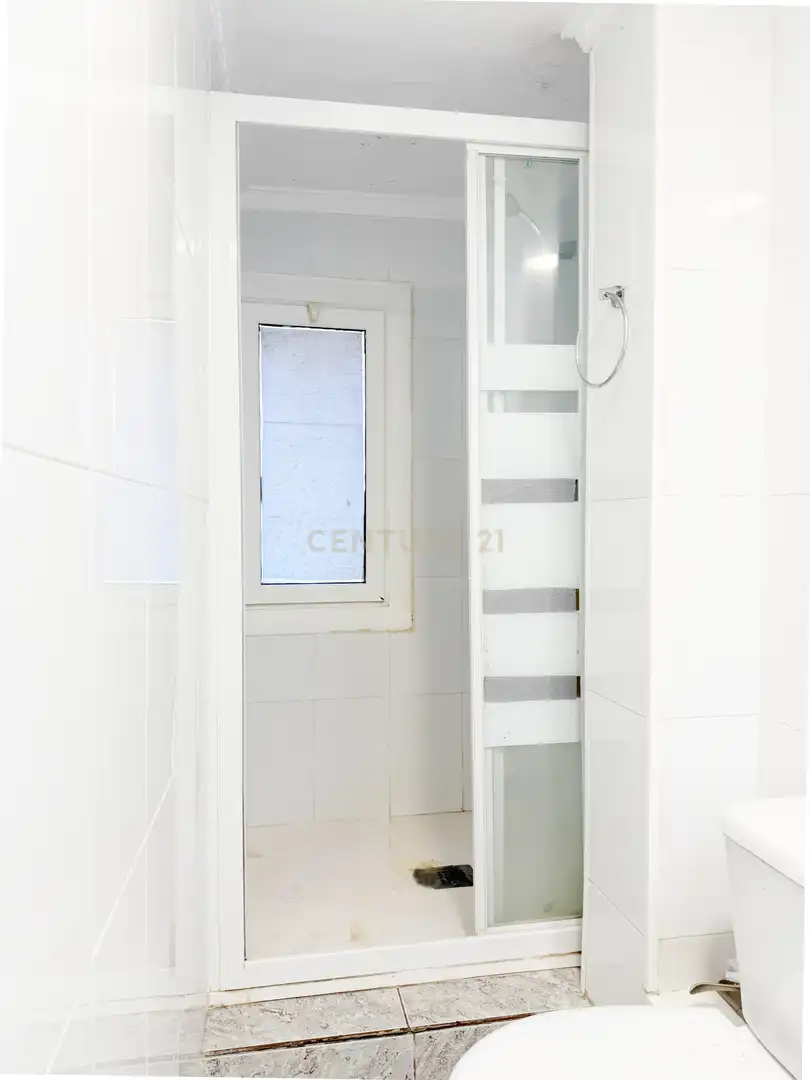 Bathroom of Apartments for sale in Mataró