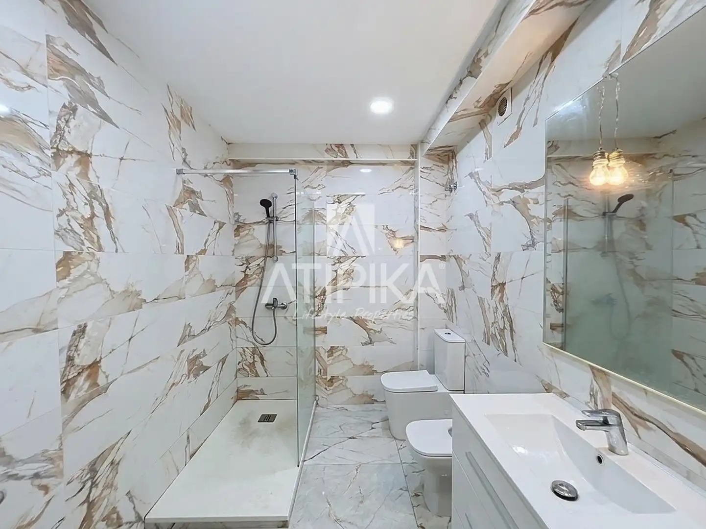 Baño de Oficina de alquiler en Barcelona