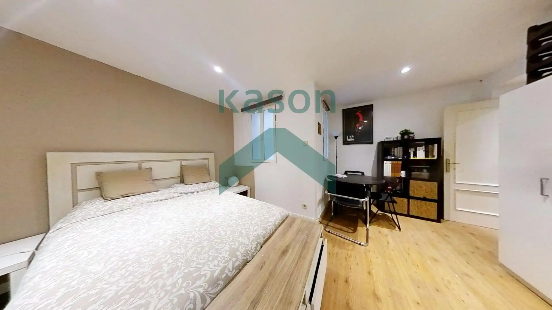Habitación de Apartamento de alquiler en Madrid con Calefacción y Amueblado