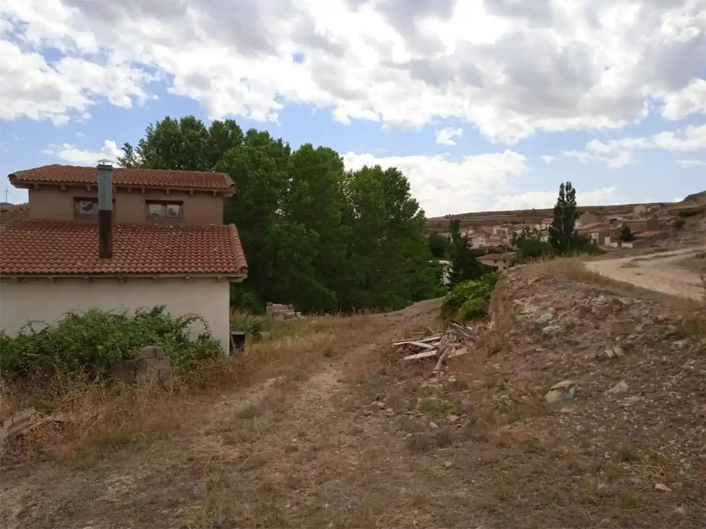 Finca rústica en venda en Dévanos amb Jardí privat