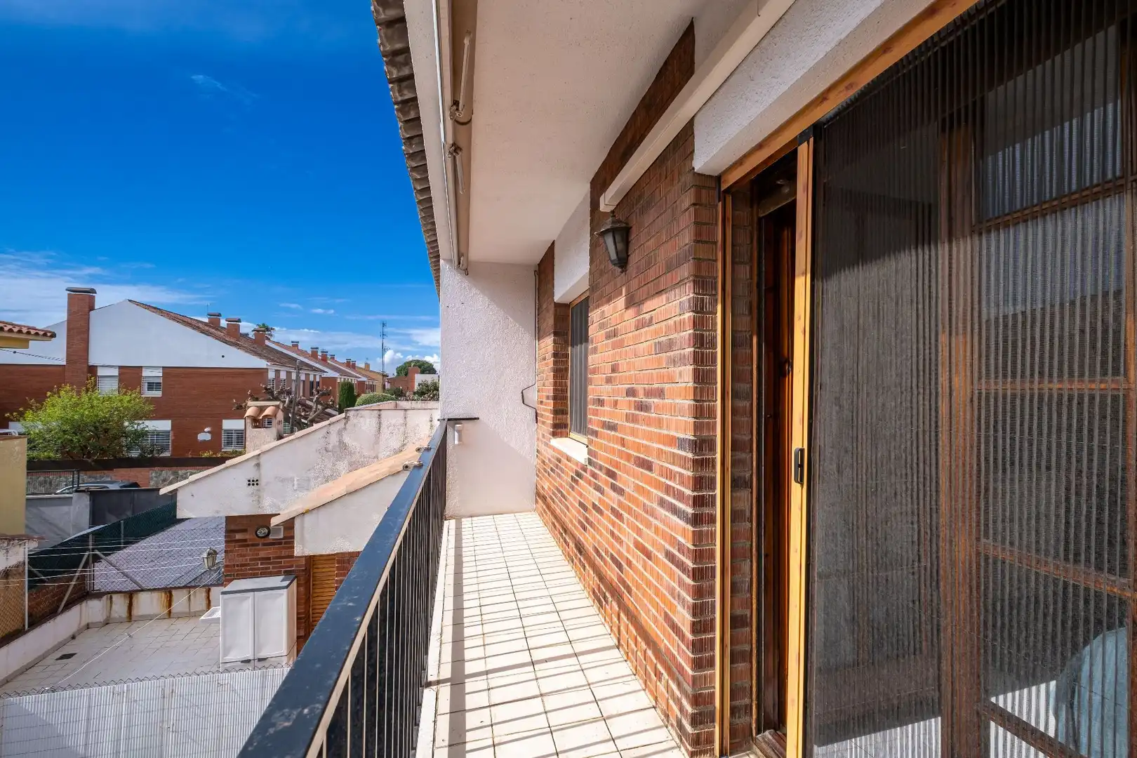 Detached homes for sale in Sector Est