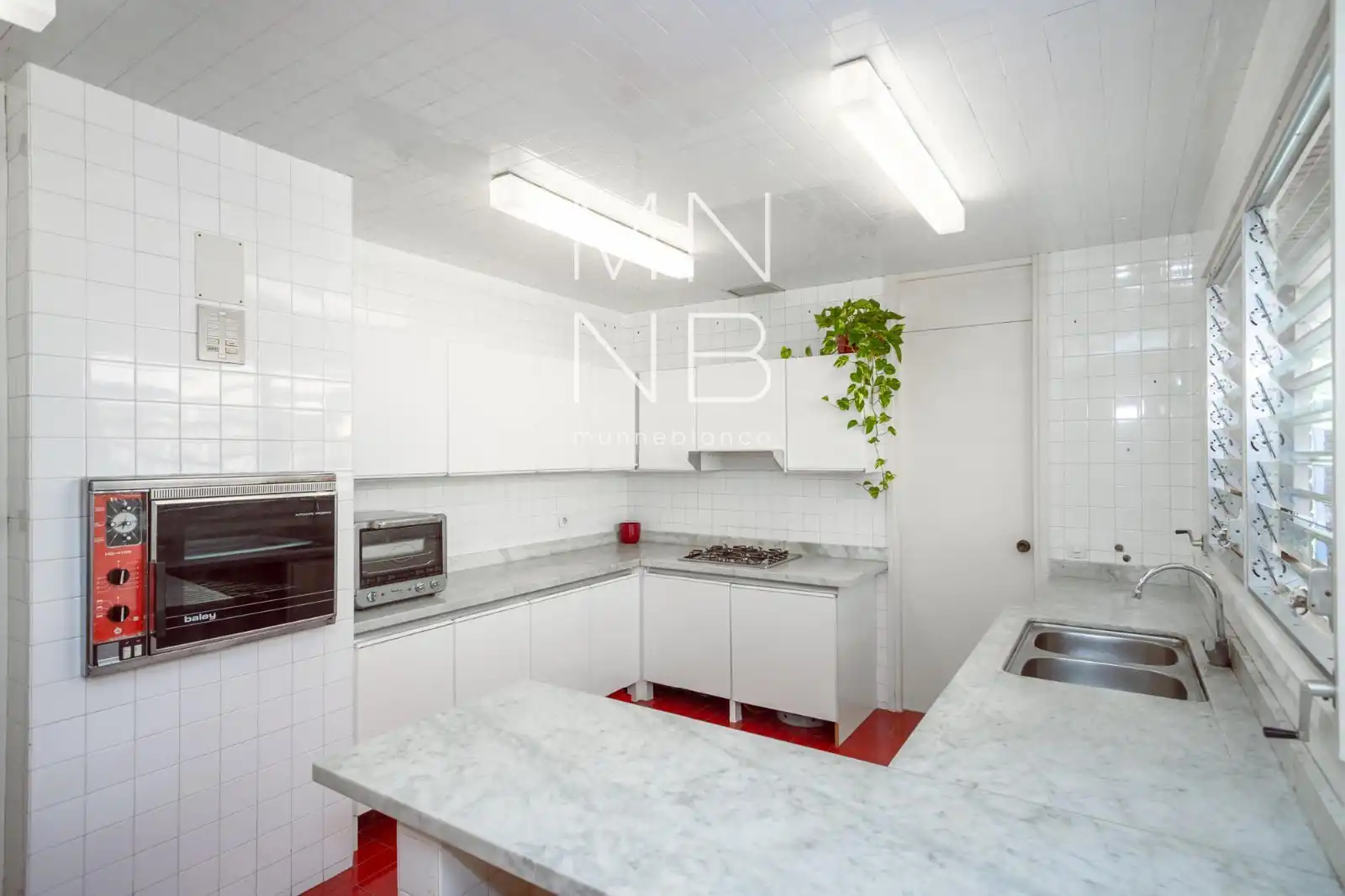 Cuina de Casa o xalet en venda en Sant Andreu de Llavaneres amb Calefacció, Piscina i Moblat
